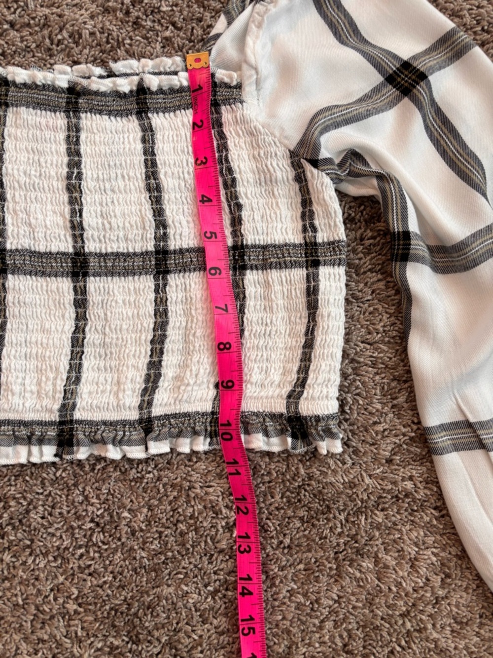GUESS Plaid Smocked Crop Top – Size Small - Picture 6 of 7